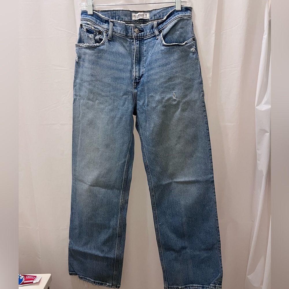 Abercrombie 90s relaxed high waisted jeans size 29